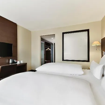 Nh Stuttgart Airport 4* Фильдерштадт