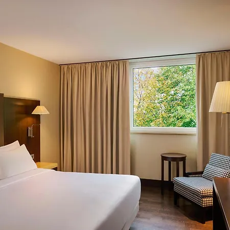 Nh Stuttgart Airport Hotel 4*
