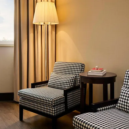 Nh Stuttgart Airport 4*