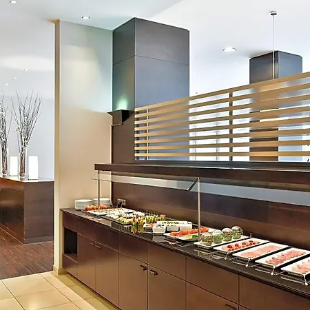 Nh Stuttgart Airport מלון 4*