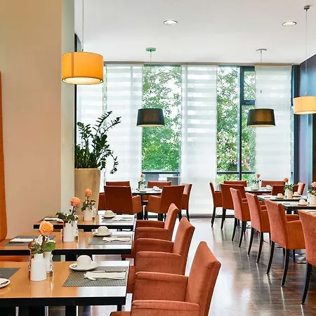 Отель Nh Stuttgart Airport 4*