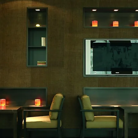 Nh Stuttgart Airport מלון