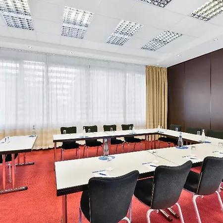 Nh Stuttgart Airport Фильдерштадт
